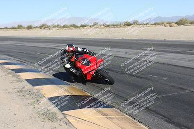 media/Dec-01-2025-Moto Forza (Mon) [[2daa91e15f]]/1-Advanced Group/Session 4 (Turn 10 Inside)/